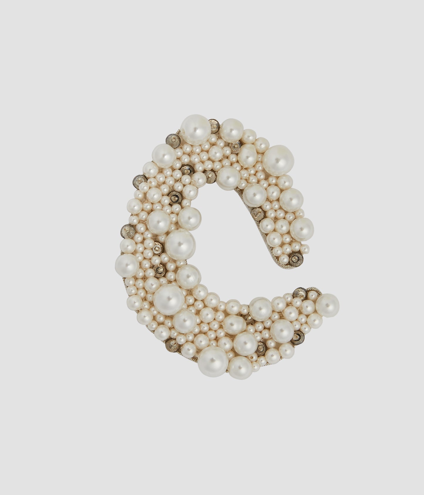 Pearl Alphabet Brooch O