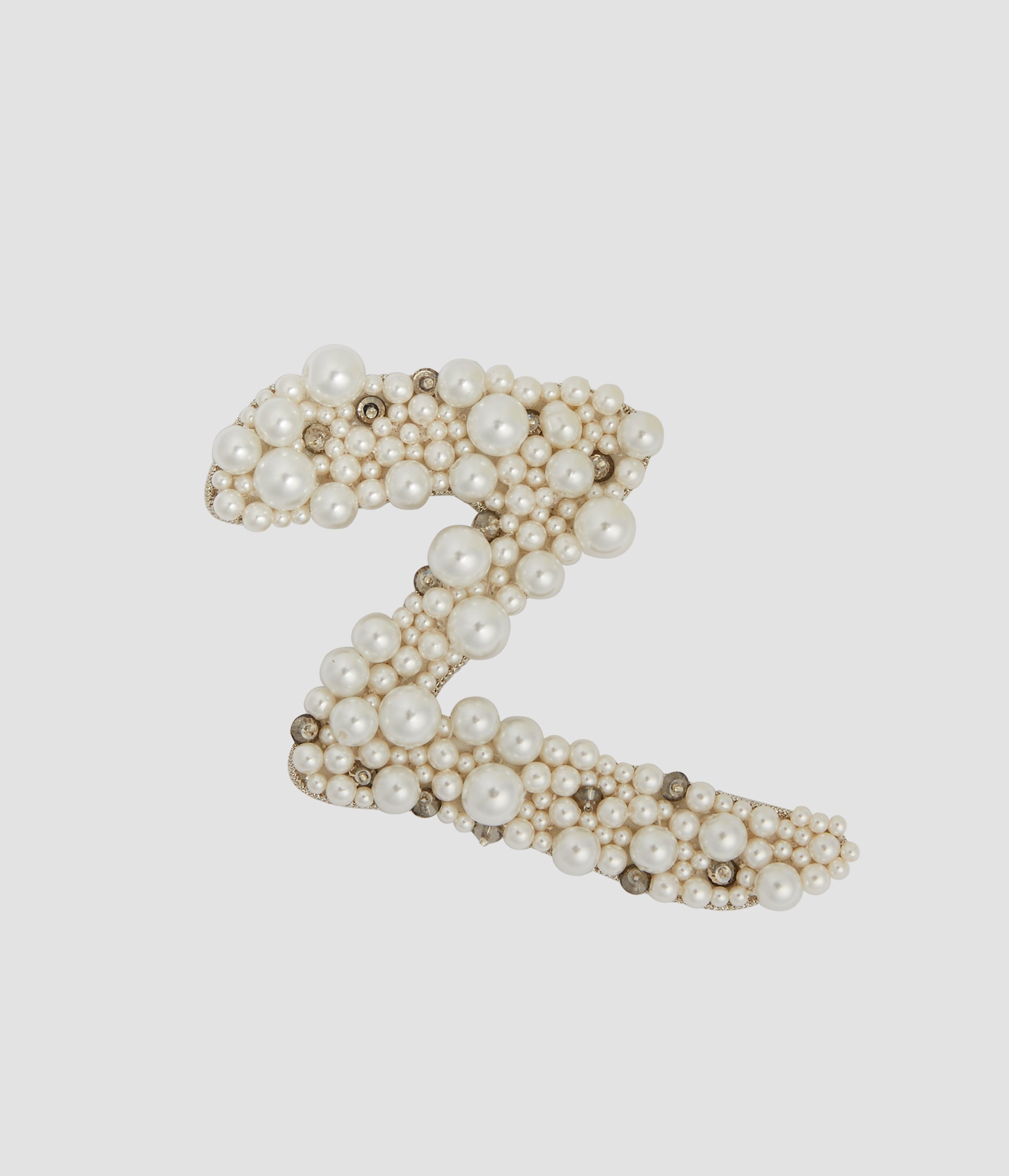 Pearl Alphabet Brooch Z