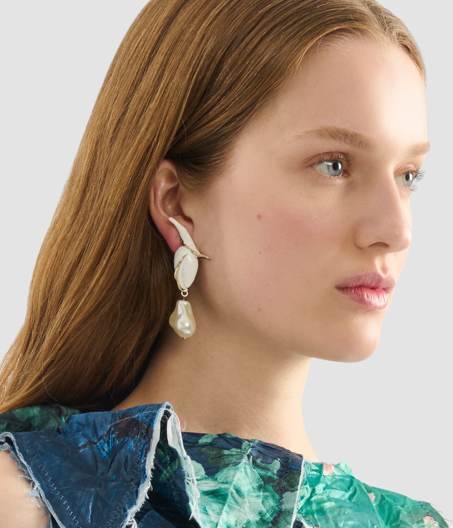 Flower Bud Earring With Pearls