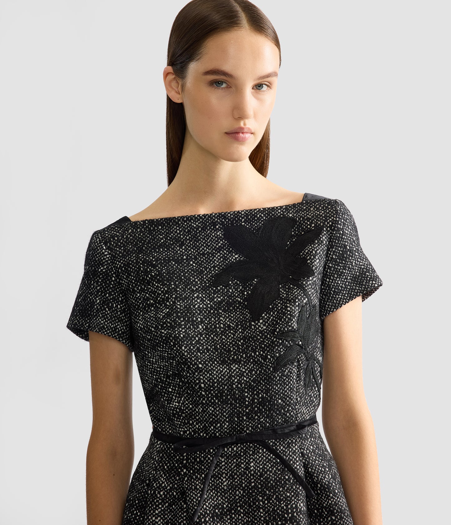 Floral Embroidered Wool Short Sleeve Midi Dress
