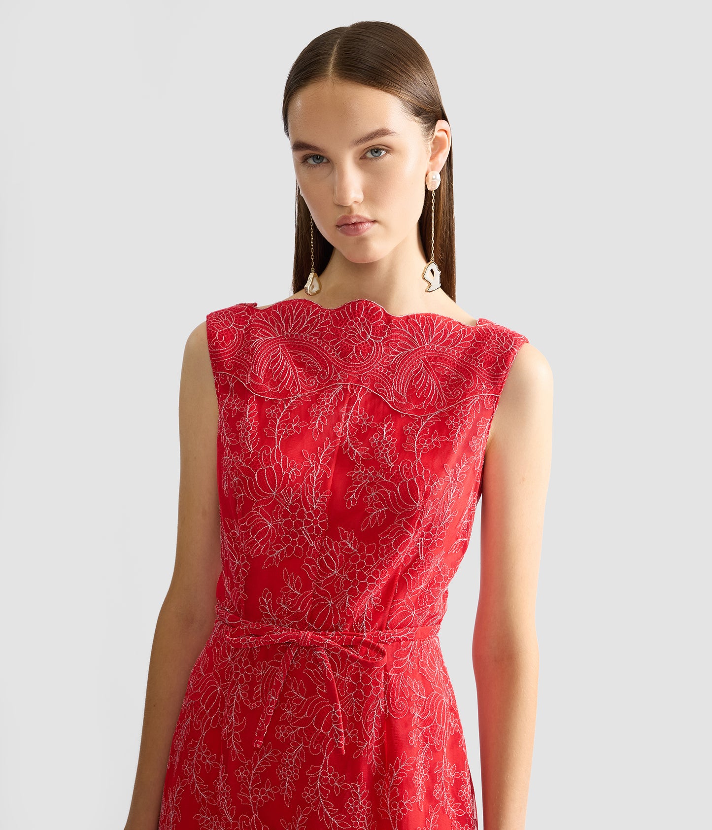 Floral Lace Tulle Sleeveless Gown