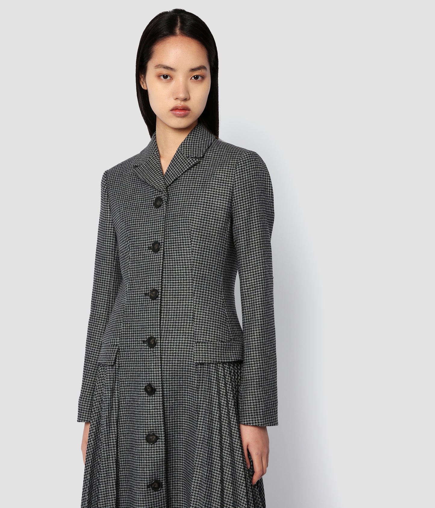 Single Breasted Wool Coat With Pleating Detail