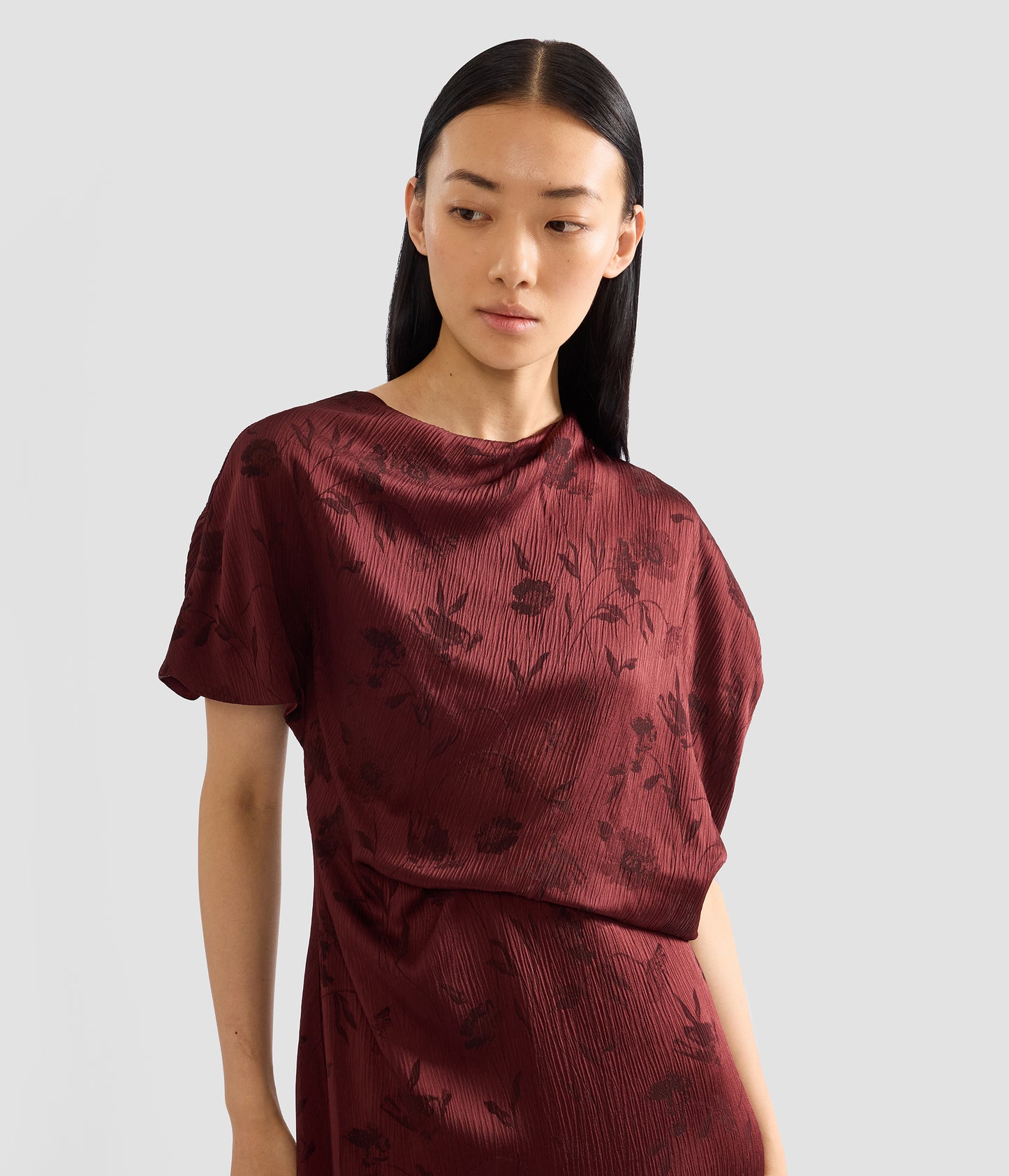 Floral Creponne Jacquard Short Sleeve Midi Dress