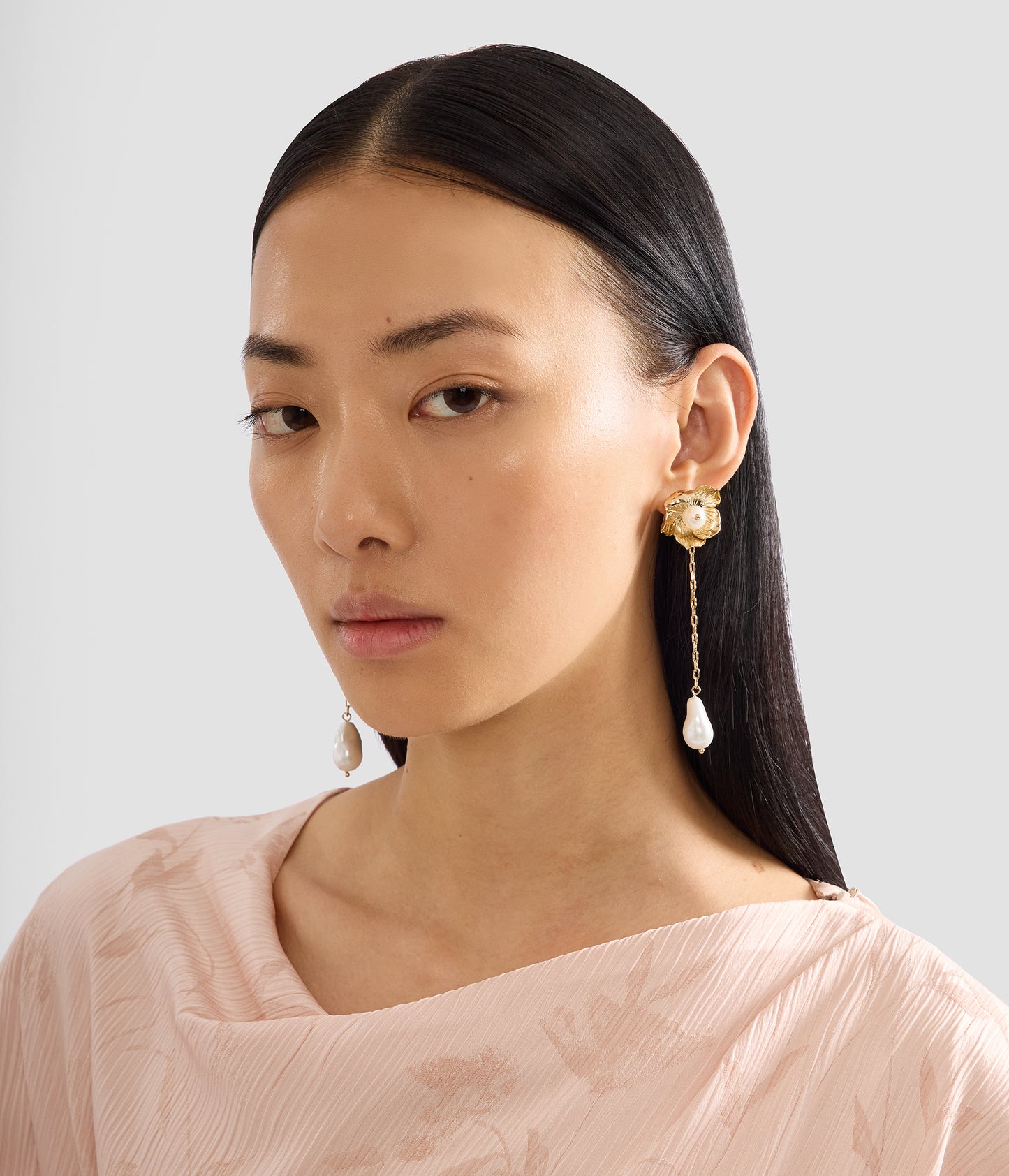 Floral Pearl Long Earring