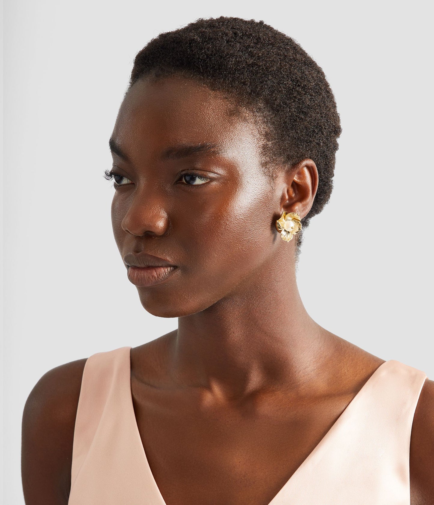 Floral Pearl Stud Earring