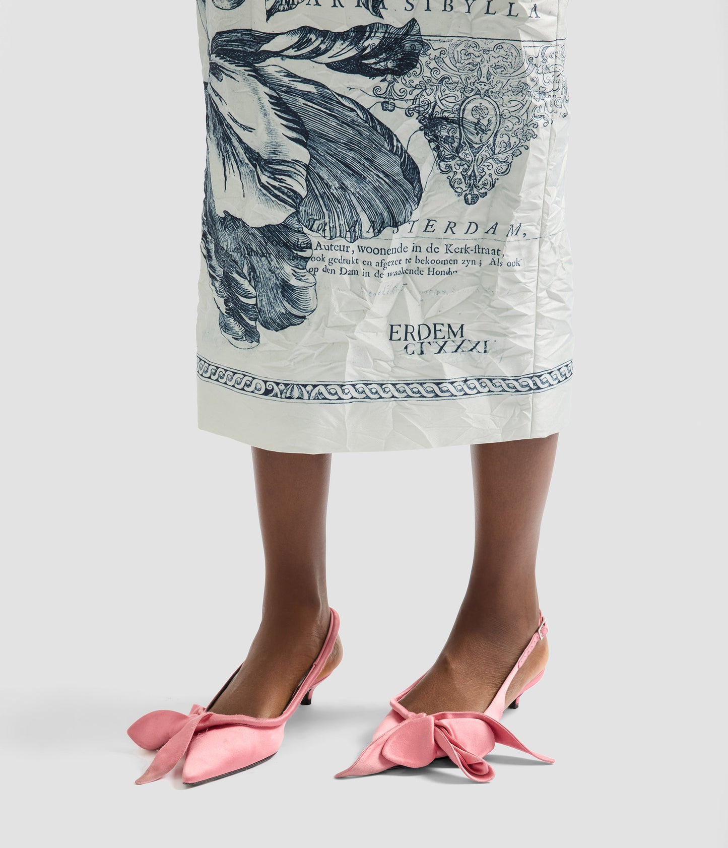 Floral Print Textured Satin Pencil Midi Skirt